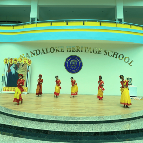 anandalokeheritageschool.com Photos